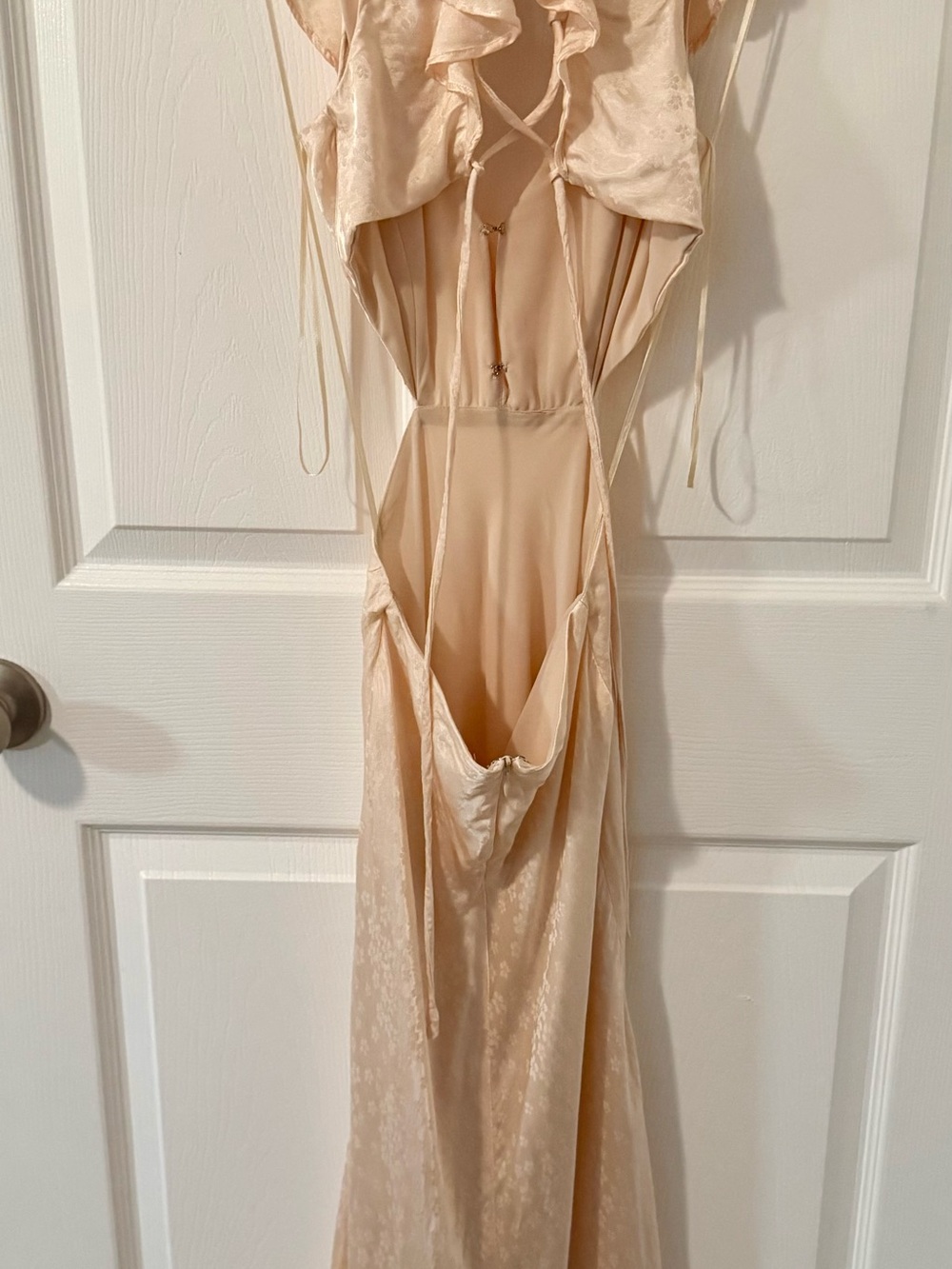 Astr Cream Lace-Up Backless Maxi Dress with Ruffle Shoulders Size XS - Picture 8 of 16